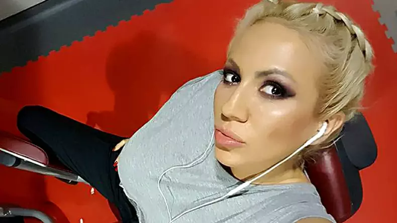 https___www.cancan.ro_wp-content_uploads_2016_10_15604425_2-rocsanamarcusala