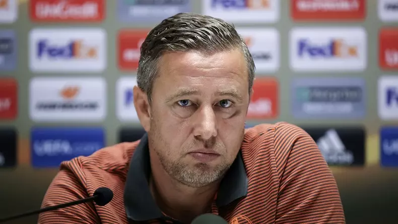 https___www.cancan.ro_wp-content_uploads_2021_12_laurentiu-reghecampf-anamaria-1