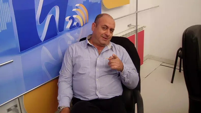 serialul la bloc