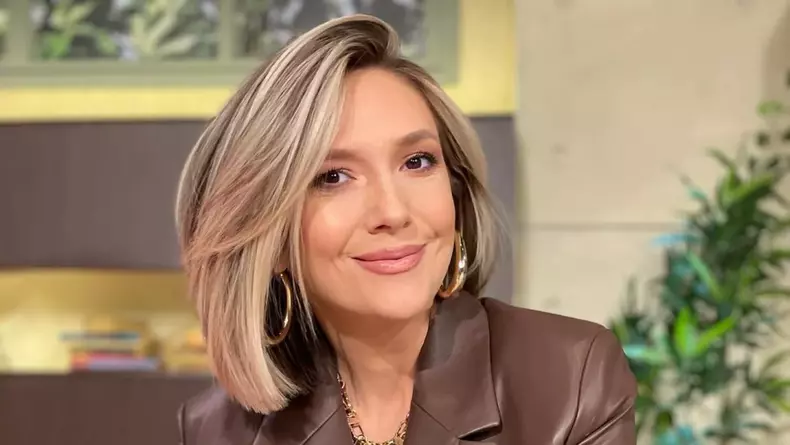 adela popescu prezentatoare