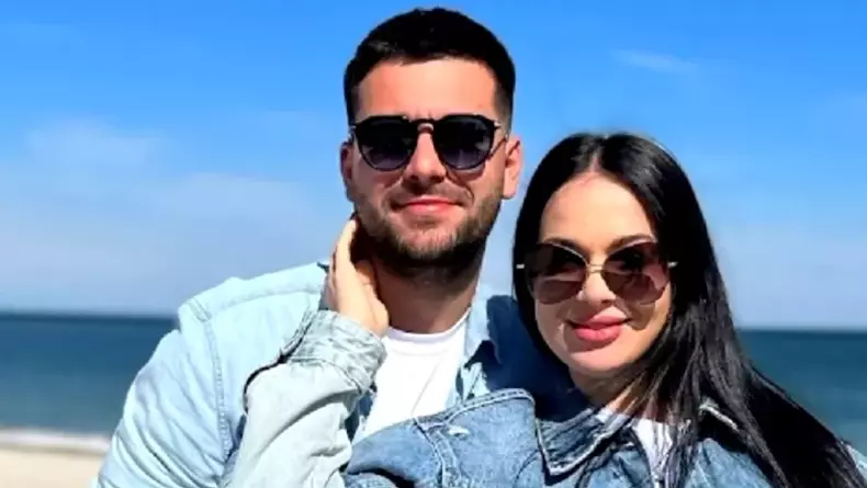 deea-maxer-si-iubitul-ei-1