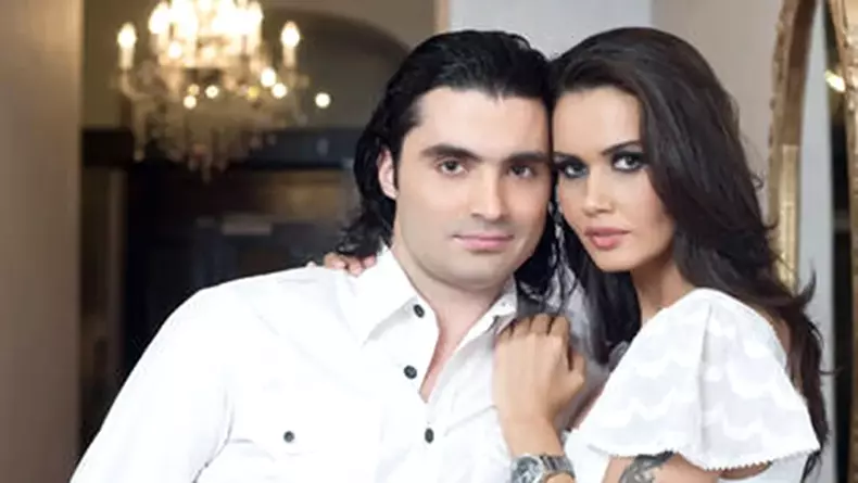 https___www.cancan.ro_wp-content_uploads_2015_09_15035352_1-61720011