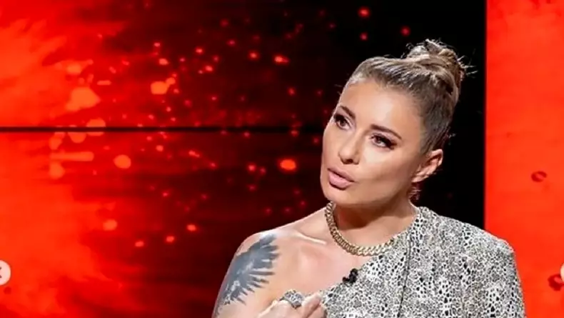 https___www.cancan.ro_wp-content_uploads_2021_10_ce-studii-are-anamaria-prodan.-sotia-lui-laurentiu-reghecampf-are-calificare-in-alt-domeniu