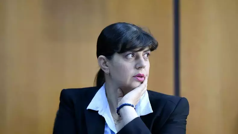 la9