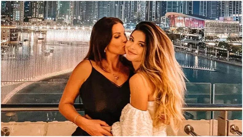 victoria-si-valeria-lungu