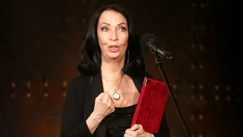 Julieta Szonyi1