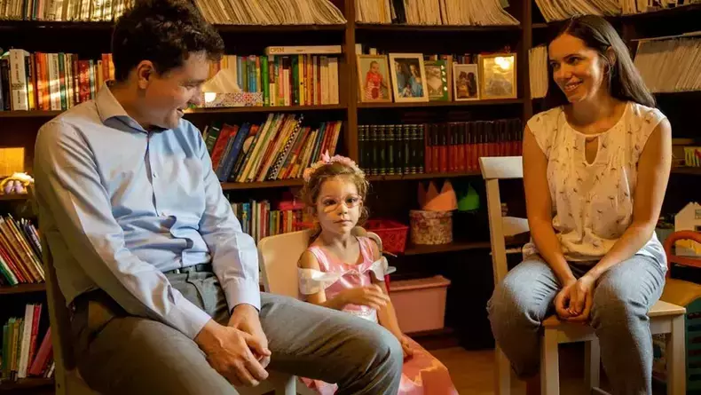 fiica-nicusor-dan-si-mirabela-gradinaru-1-1