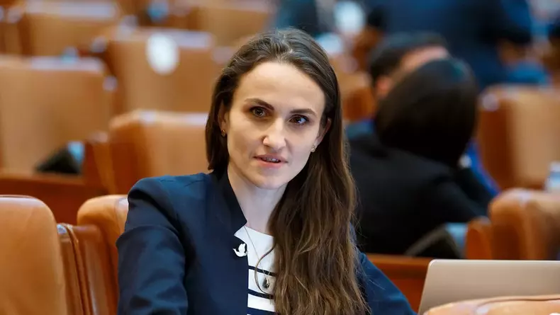 oana-toiu-usr-2