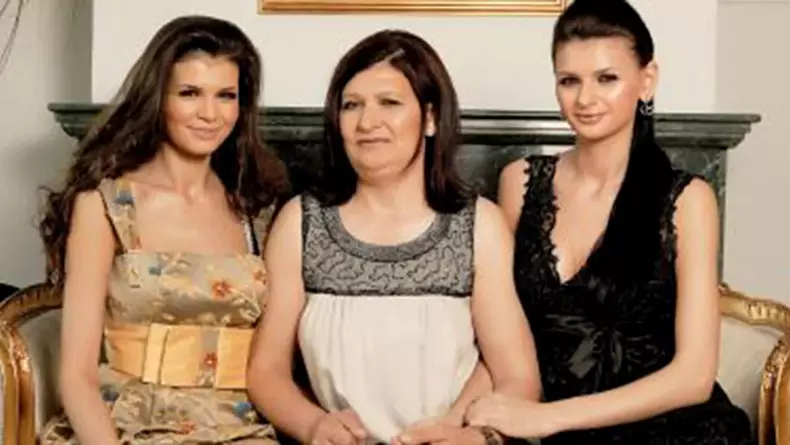 https___www.cancan.ro_wp-content_uploads_2013_08_14984655_1-61375796