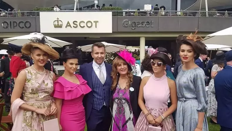 nora-seroussi-cristi-pascu-doamnele-cu-palarii-din-par