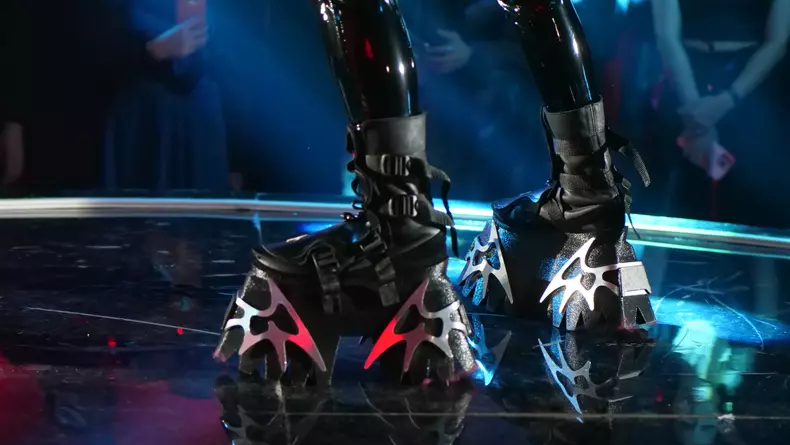 Delia, lansare „Flex”