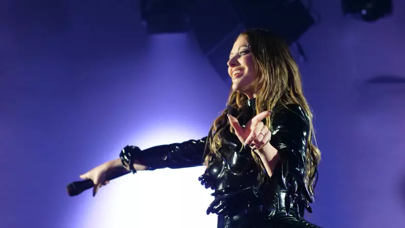 Delia, lansare „Flex”