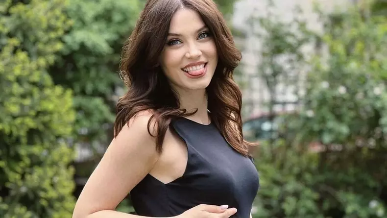 Anca Dumitra, primele poze cu burtica de gravidă