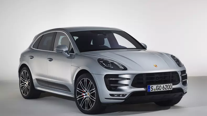 Macan_Turbo_performance_package_2016_porsche_ag (2)