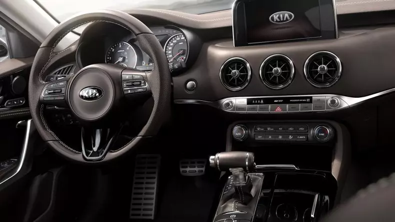 2017-kia-stinger-gt-19