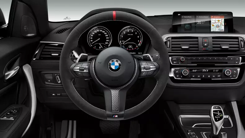BMW M240i 05