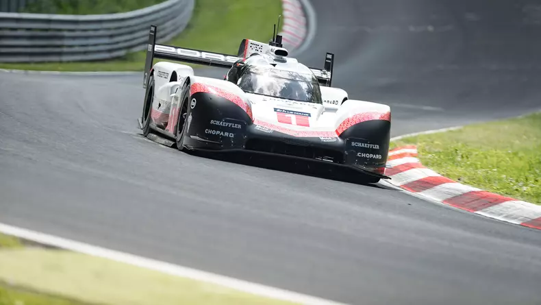 Porsche 919 Evo Hybrid record nurburgring