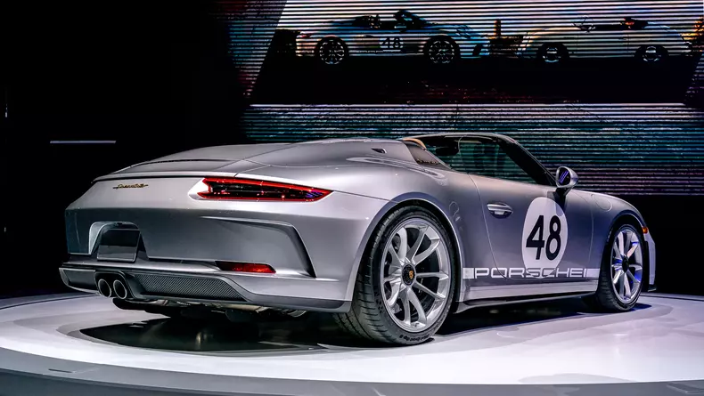 high_911_speedster_new_york_auto_show_2019_porsche_ag (1)