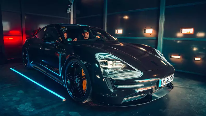Porsche Taycan 9
