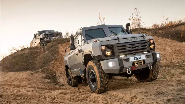 Cum transformi un camion într-un vehicul de lux blindat