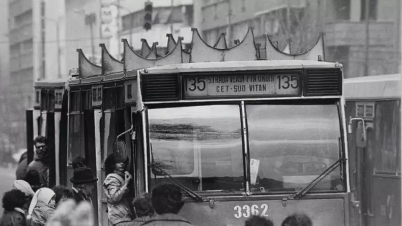 transport-comun-autobuz-comunism