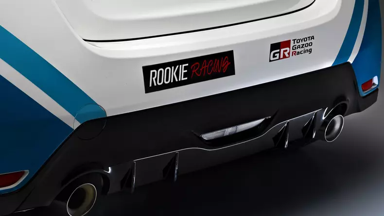 2021_KF3_GR_Yaris_H2_details_high_003-scaled