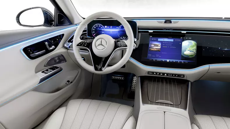 Mercedes Clasa E 2024 006