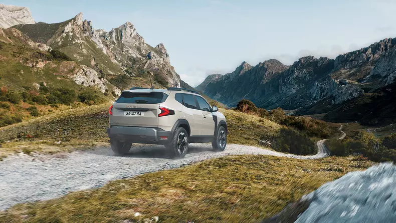 Rvl09-P1310-HEV-E3-PC-34ArDSandstoneJantesExtremeRoulingMontagnes-Presse-16-9