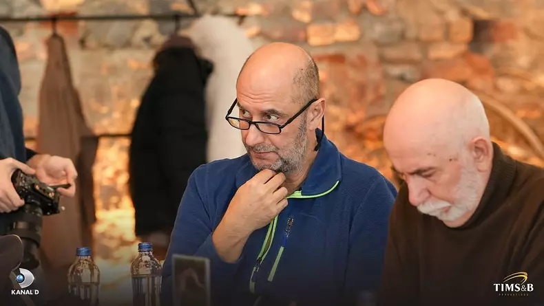 Eşref Rüya, imagini cu echipa serialului turcesc (11)