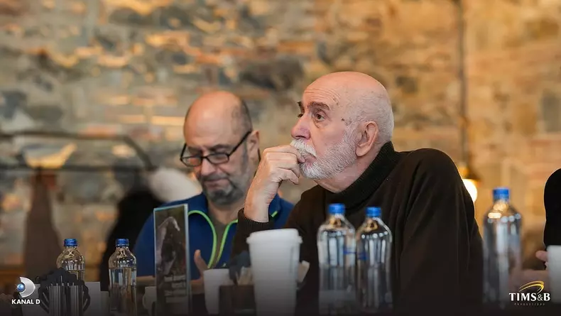 Eşref Rüya, imagini cu echipa serialului turcesc (9)