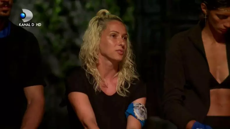 Romina-de-la-Survivor-eliminată-8