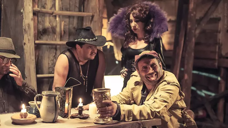 617173_425585717494553_1709953910_o