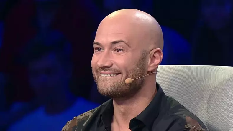 Mihai Bendeac s-a vaccinat anti covid cu AstraZeneca (3)