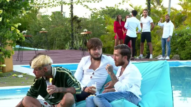 Sebastian-Chitosca-Zanni-Albert-Oprea-Survivor-1