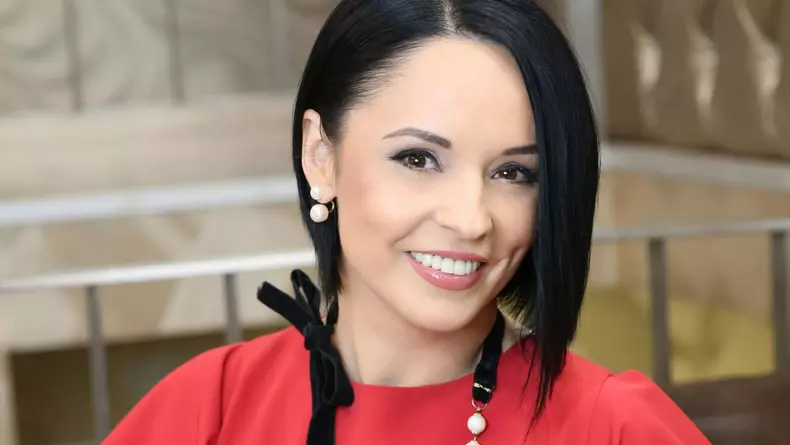 aveam-un-singur-sacou-cu-cat-era-platita-andreea-marin-la-surprize-surprize-41313