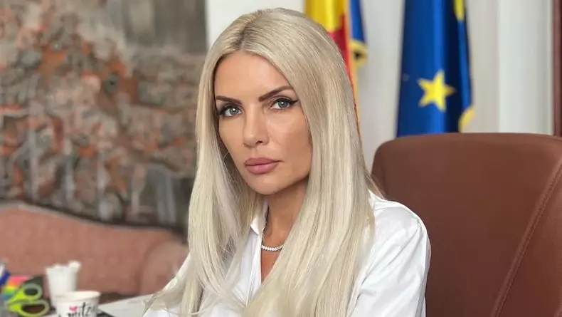 laura-vicol-nordis.jpg