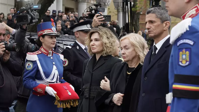 BUCURESTI - FUNERALII - MIRCEA LUCESCU