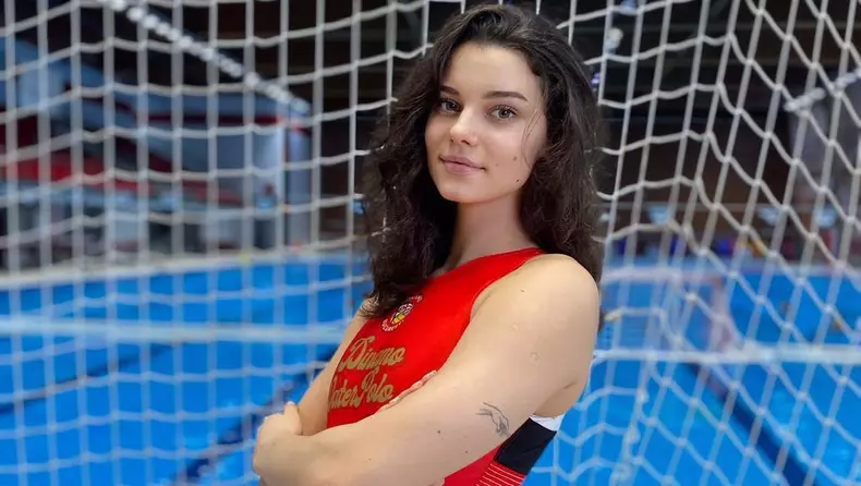 Chelsea Gandrabura