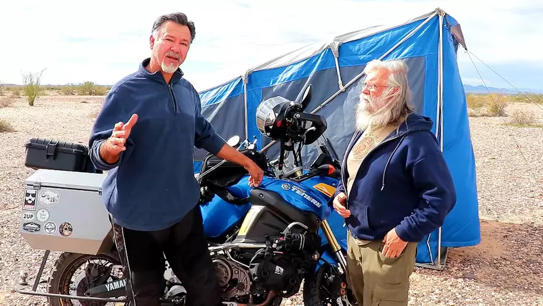 cort-motocicleta-locuinta-mobila