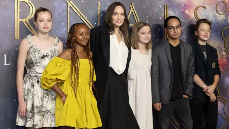 Maddox, fiul Angelinei Jolie și al lui Brad Pitt9