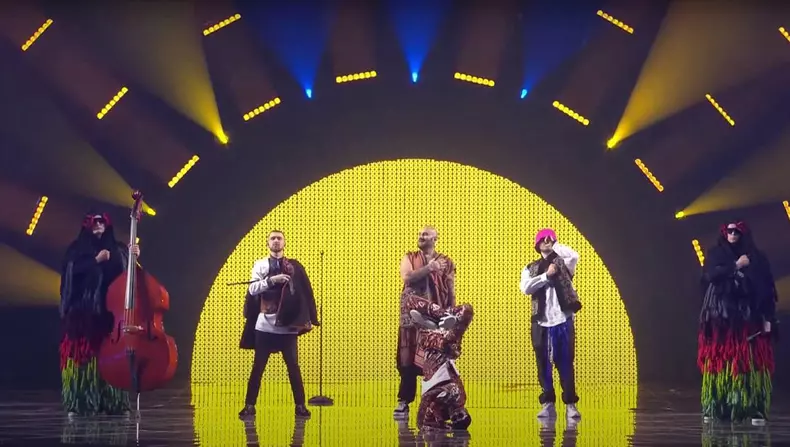 Cati-bani-a-primit-trupa-ucraineana-Kalush-Orchestra-pe-trofeul-Eurovision-2022.-Ce-vor-face-cu-banii-obtinuti-la-licitatie-2