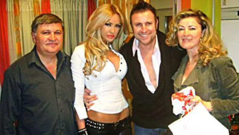 Familia_Dragusanu_si_Catalin_Botezatu-1