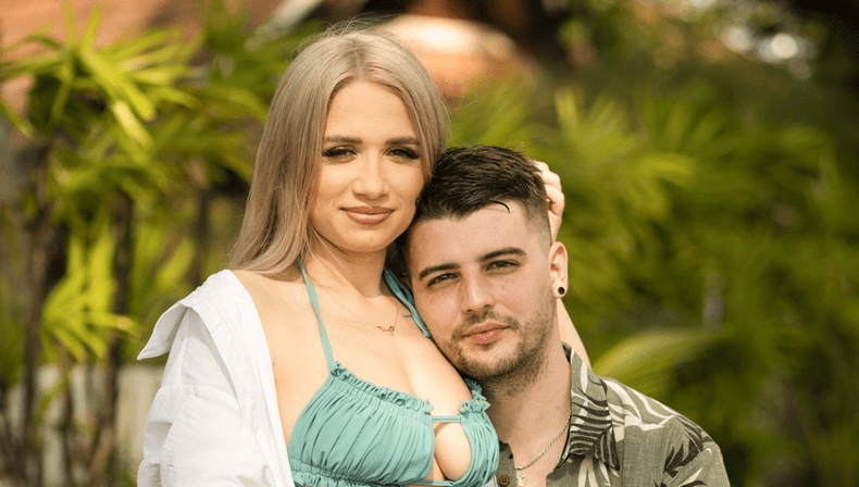 Imagini cu Maria Covasa de la Insula Iubirii, după ce ar fi fost bătută cu bestialitate de iubitul ei, Daniel Ungureanu. S-ar fi despărţit după emisiune