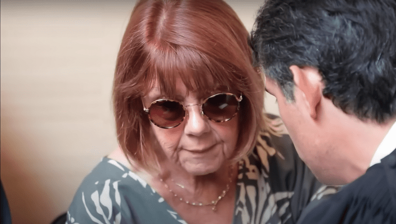 Procesul francezului care şi-a drogat şi violat soţia împreună cu zeci de bărbaţi