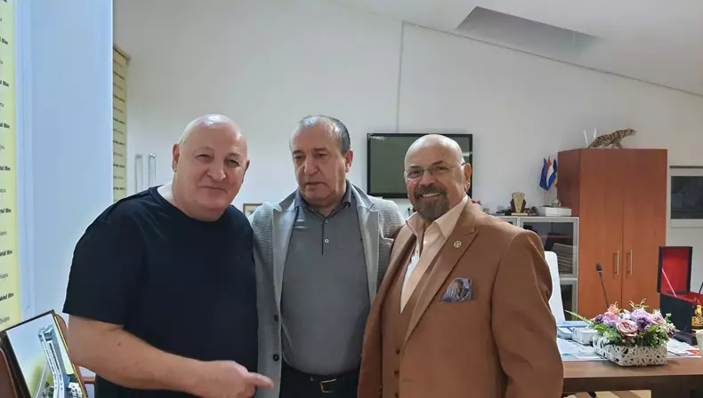 daminescu acum