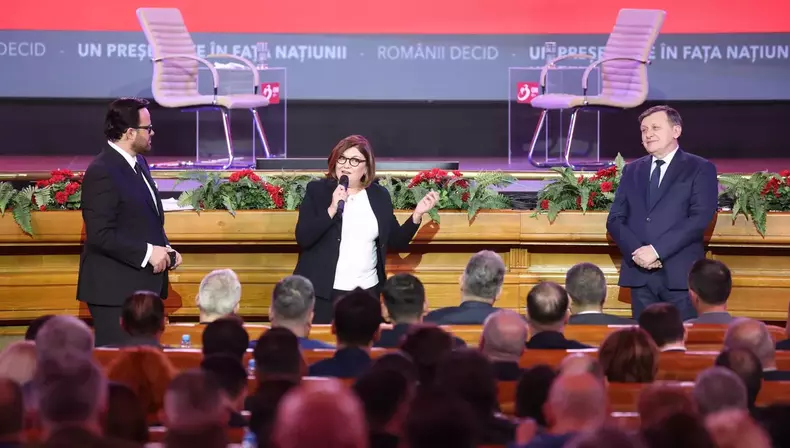 adina-valean-sotia-lui-crin-antonescu-dezvaluiri-despre-viata-lor-de-familie