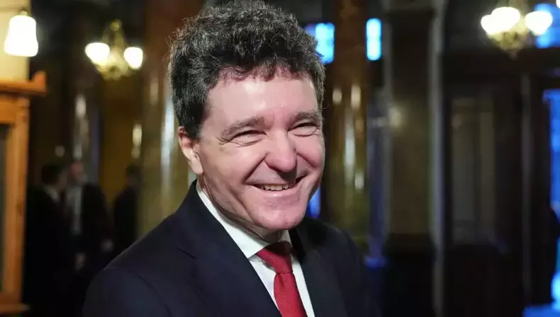 nicusor-dan-reactie-la-suspendarea-ceruta-de-aur