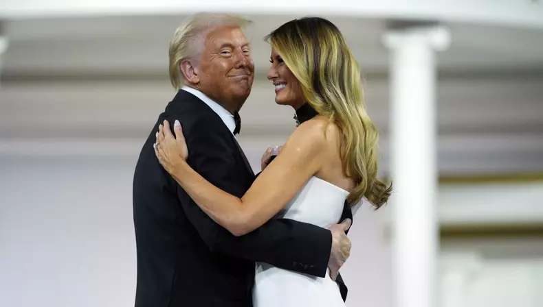 Cum s-a îndrăgostit Melania de Donald Trump
