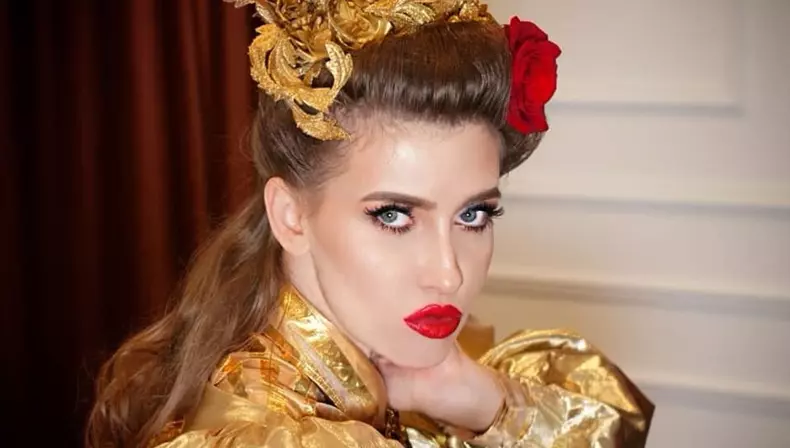 iulia albu