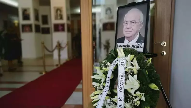 alexandru-arsinel-sicriu-1